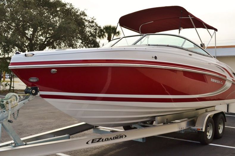 Thumbnail 11 for New 2014 Rinker Captiva 246 Bowrider boat for sale in Vero Beach, FL