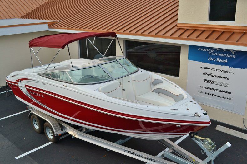 New 2014 Rinker Captiva 246 Bowrider boat for sale in Vero Beach, FL