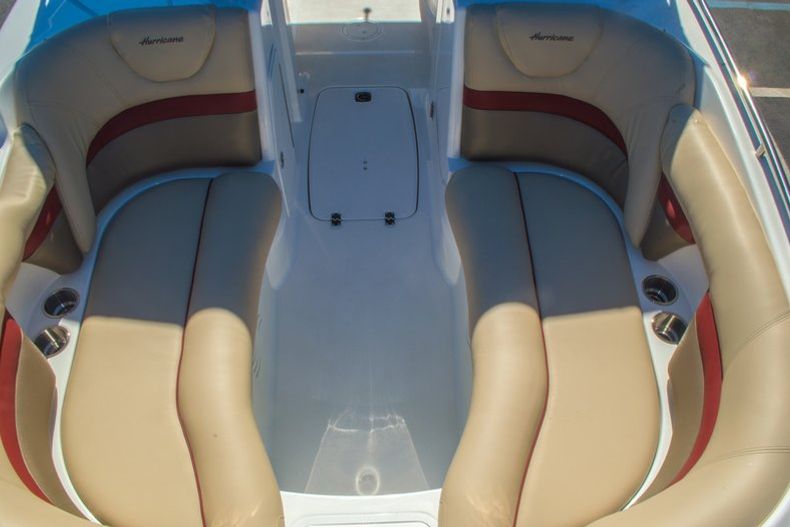 Thumbnail 49 for New 2016 Hurricane SunDeck SD 2200 OB boat for sale in West Palm Beach, FL