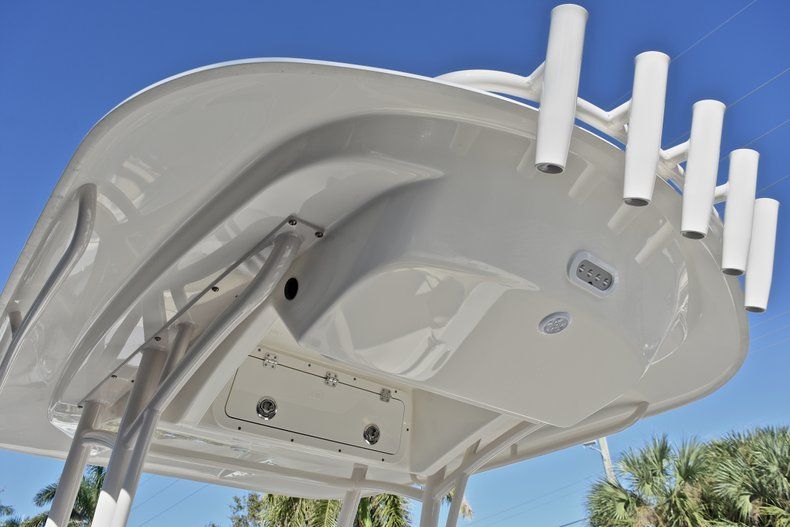Thumbnail 22 for New 2018 Cobia 201 Center Console boat for sale in Vero Beach, FL