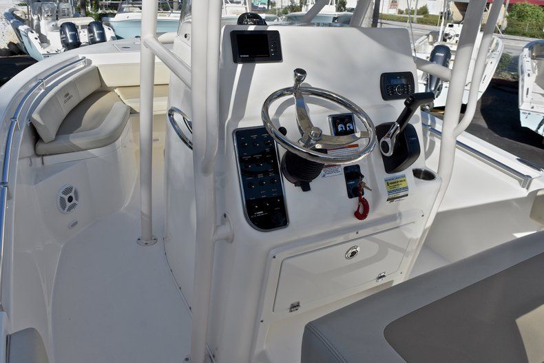 Thumbnail 27 for New 2018 Cobia 201 Center Console boat for sale in Vero Beach, FL