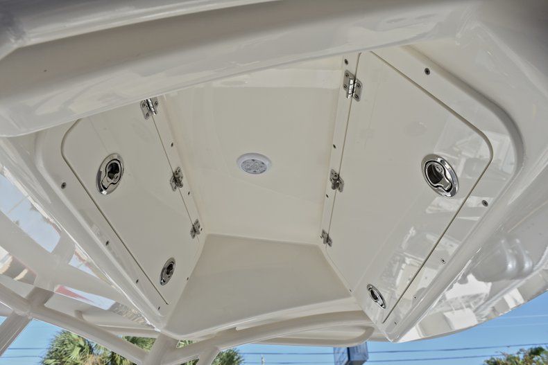Thumbnail 24 for New 2018 Cobia 201 Center Console boat for sale in Vero Beach, FL