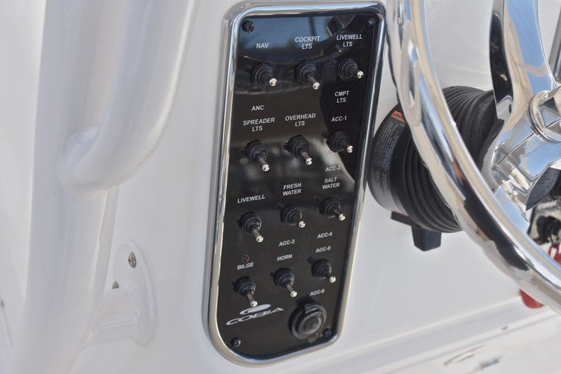 Thumbnail 31 for New 2018 Cobia 201 Center Console boat for sale in Vero Beach, FL
