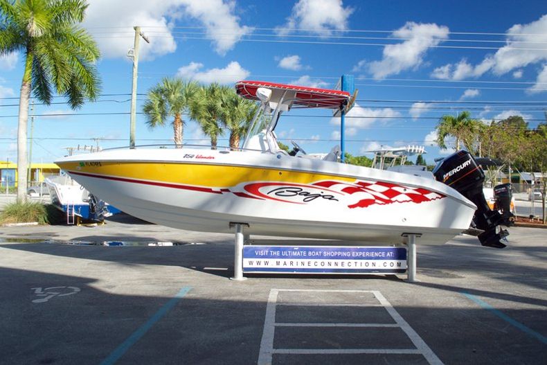Thumbnail 5 for Used 2002 Baja 250 Islander Center Console boat for sale in West Palm Beach, FL