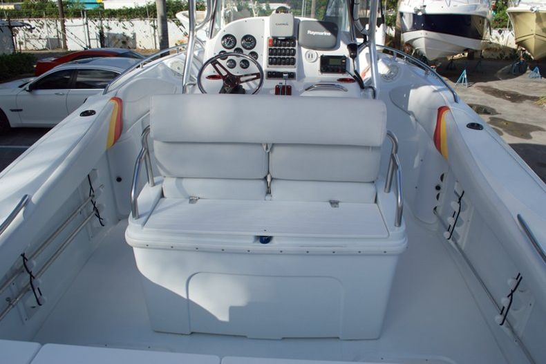 Thumbnail 20 for Used 2002 Baja 250 Islander Center Console boat for sale in West Palm Beach, FL