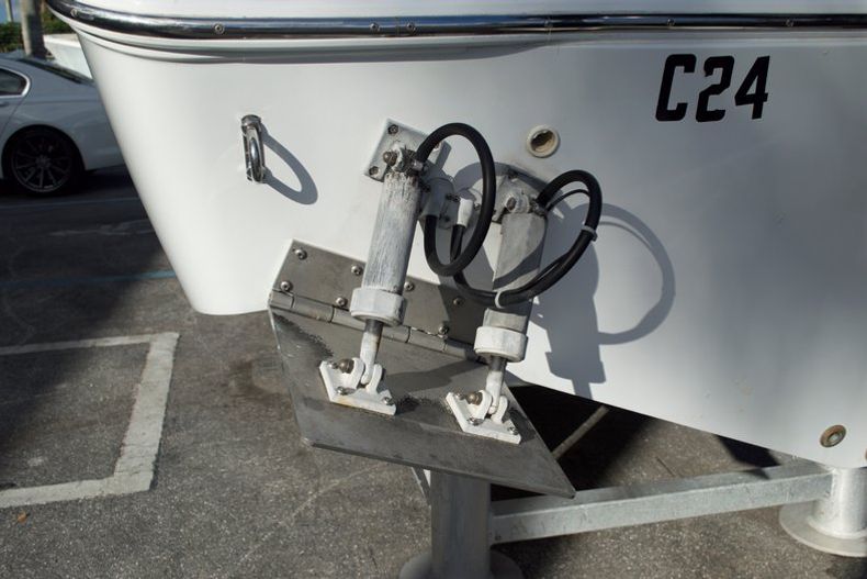 Thumbnail 16 for Used 2002 Baja 250 Islander Center Console boat for sale in West Palm Beach, FL