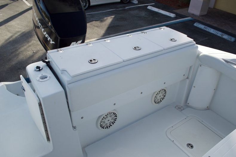 Thumbnail 28 for Used 2002 Baja 250 Islander Center Console boat for sale in West Palm Beach, FL
