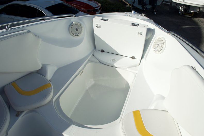 Thumbnail 41 for Used 2002 Baja 250 Islander Center Console boat for sale in West Palm Beach, FL