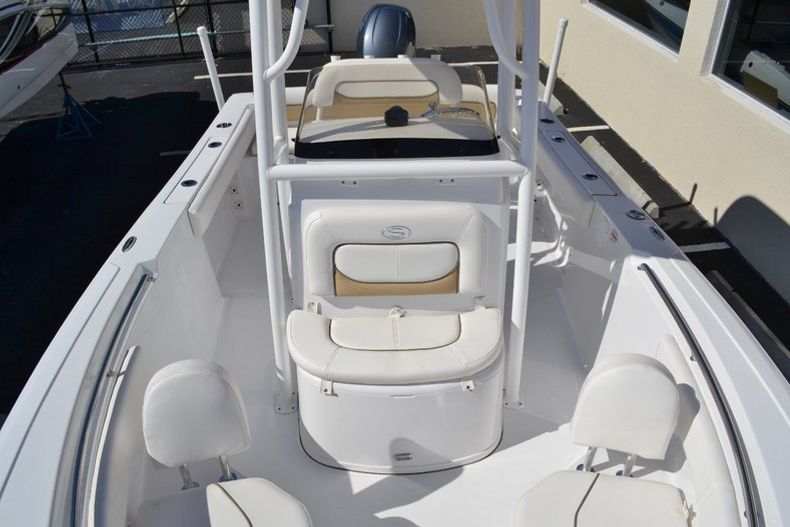 Thumbnail 23 for New 2015 Sportsman Heritage 211 Center Console boat for sale in West Palm Beach, FL