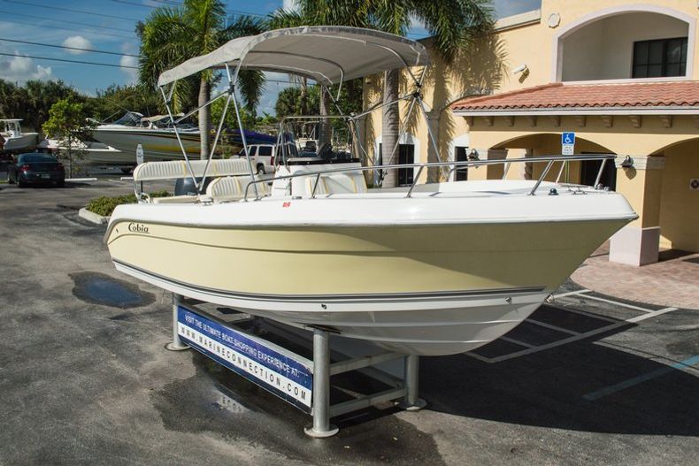 Thumbnail 7 for Used 2005 Cobia 214 Center Console boat for sale in West Palm Beach, FL