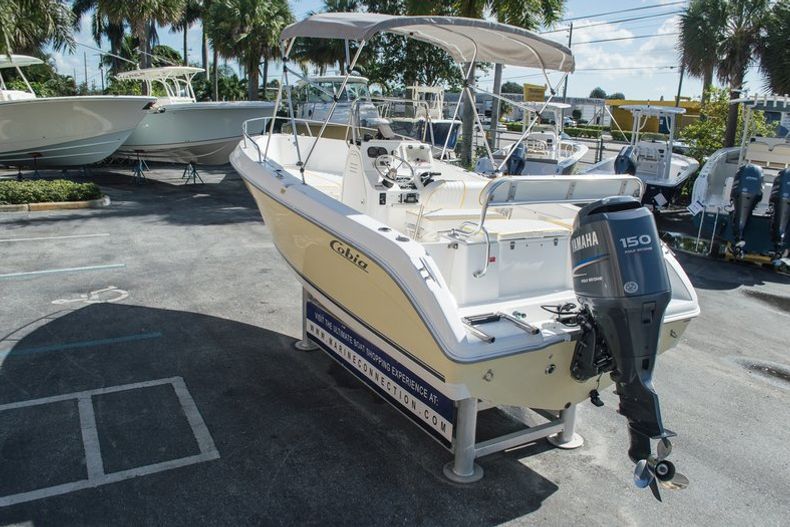 Thumbnail 9 for Used 2005 Cobia 214 Center Console boat for sale in West Palm Beach, FL