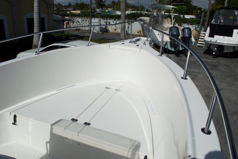 Thumbnail 21 for Used 2000 Cobia 224 Center Console boat for sale in West Palm Beach, FL