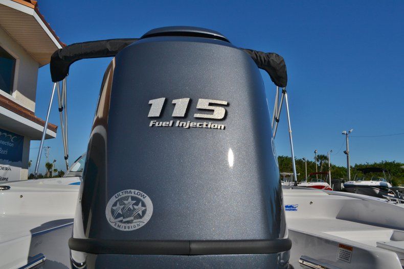 Thumbnail 14 for New 2014 Rinker Captiva 186 OB Bowrider boat for sale in Vero Beach, FL