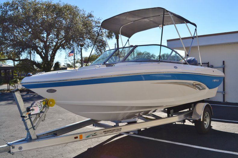 Thumbnail 3 for New 2014 Rinker Captiva 186 OB Bowrider boat for sale in Vero Beach, FL