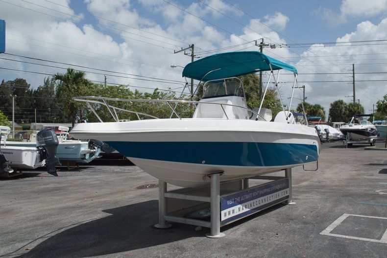 Thumbnail 3 for Used 1998 Wellcraft 190 boat for sale in West Palm Beach, FL