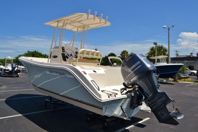 Thumbnail 4 for New 2015 Cobia 217 Center Console boat for sale in Vero Beach, FL