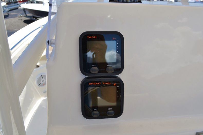 Thumbnail 27 for New 2015 Cobia 217 Center Console boat for sale in Vero Beach, FL