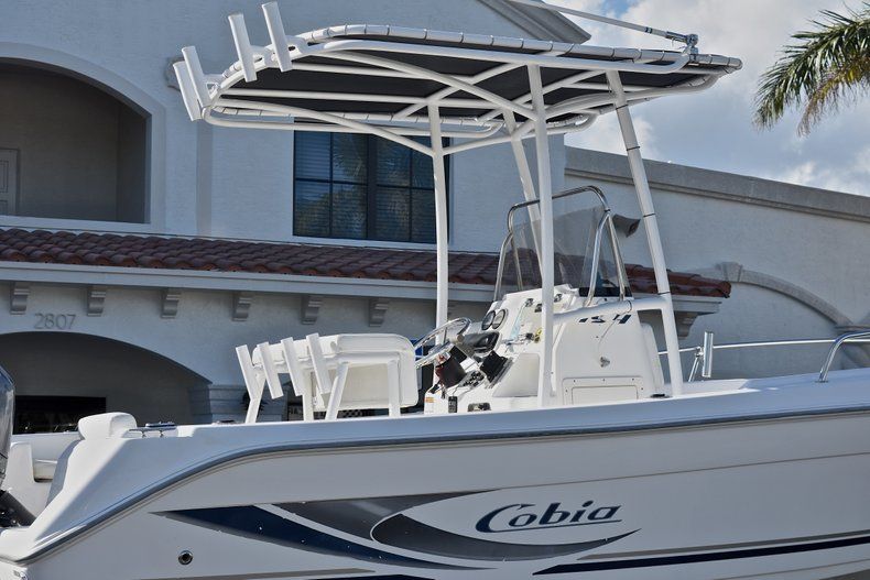 Thumbnail 8 for Used 2004 Cobia 194 Center Console boat for sale in West Palm Beach, FL