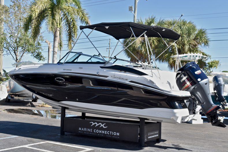 Thumbnail 5 for New 2018 Hurricane SunDeck SD 2400 OB boat for sale in West Palm Beach, FL