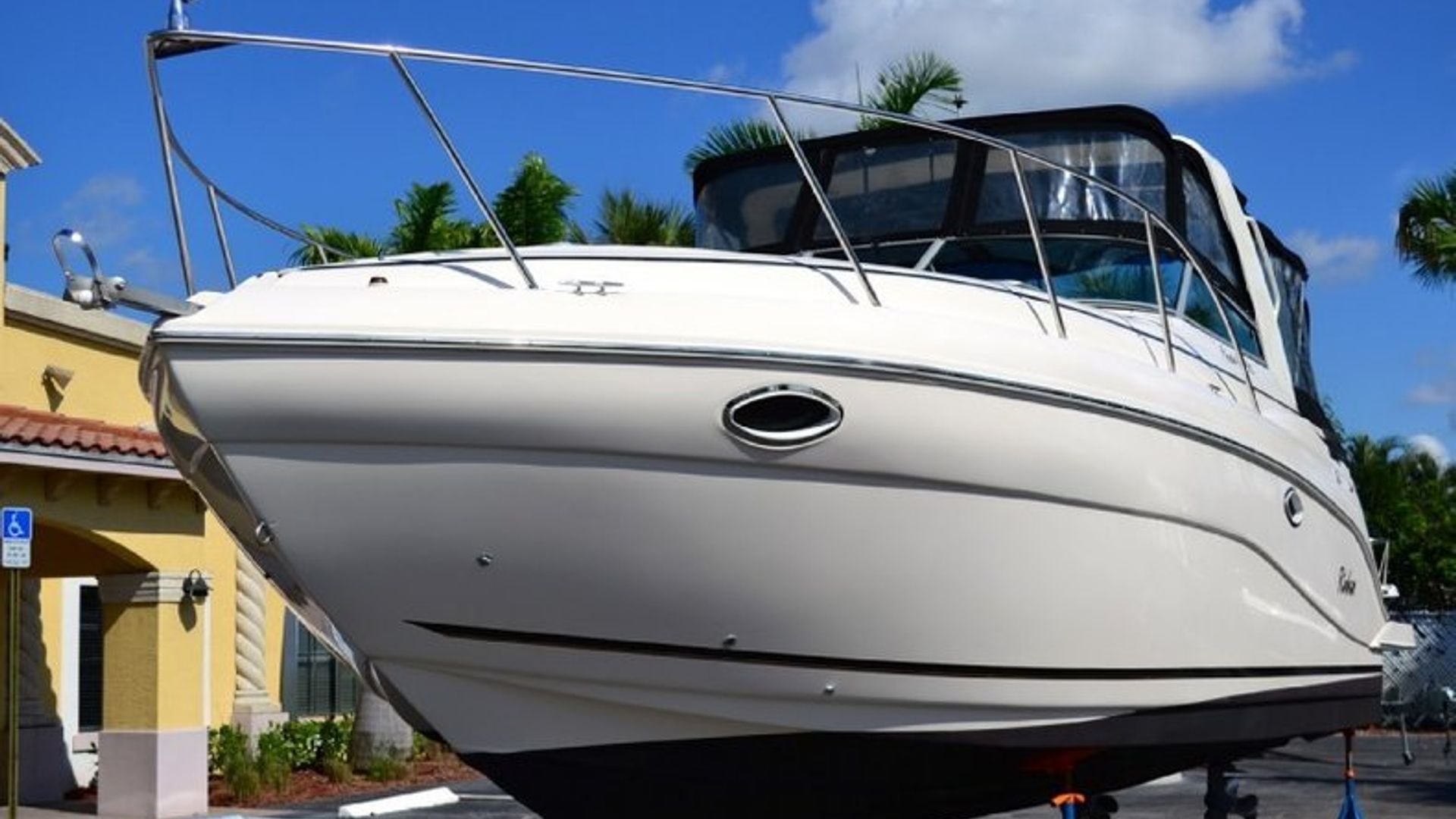 Used 2004 Rinker 312 Fiesta Vee #4548 image 9