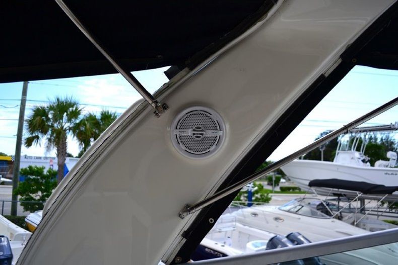 Thumbnail 82 for Used 2004 Rinker 312 Fiesta Vee boat for sale in West Palm Beach, FL