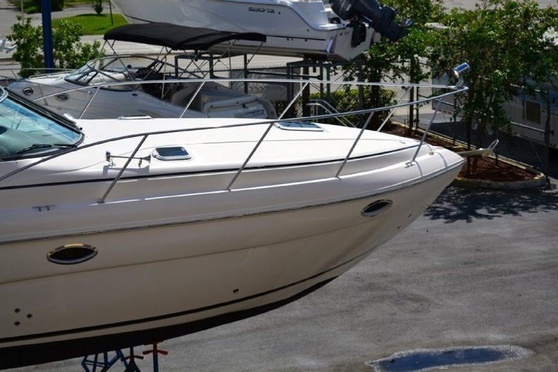 Thumbnail 88 for Used 2004 Rinker 312 Fiesta Vee boat for sale in West Palm Beach, FL
