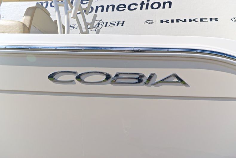 Thumbnail 9 for New 2015 Cobia 296 Center Console boat for sale in Vero Beach, FL