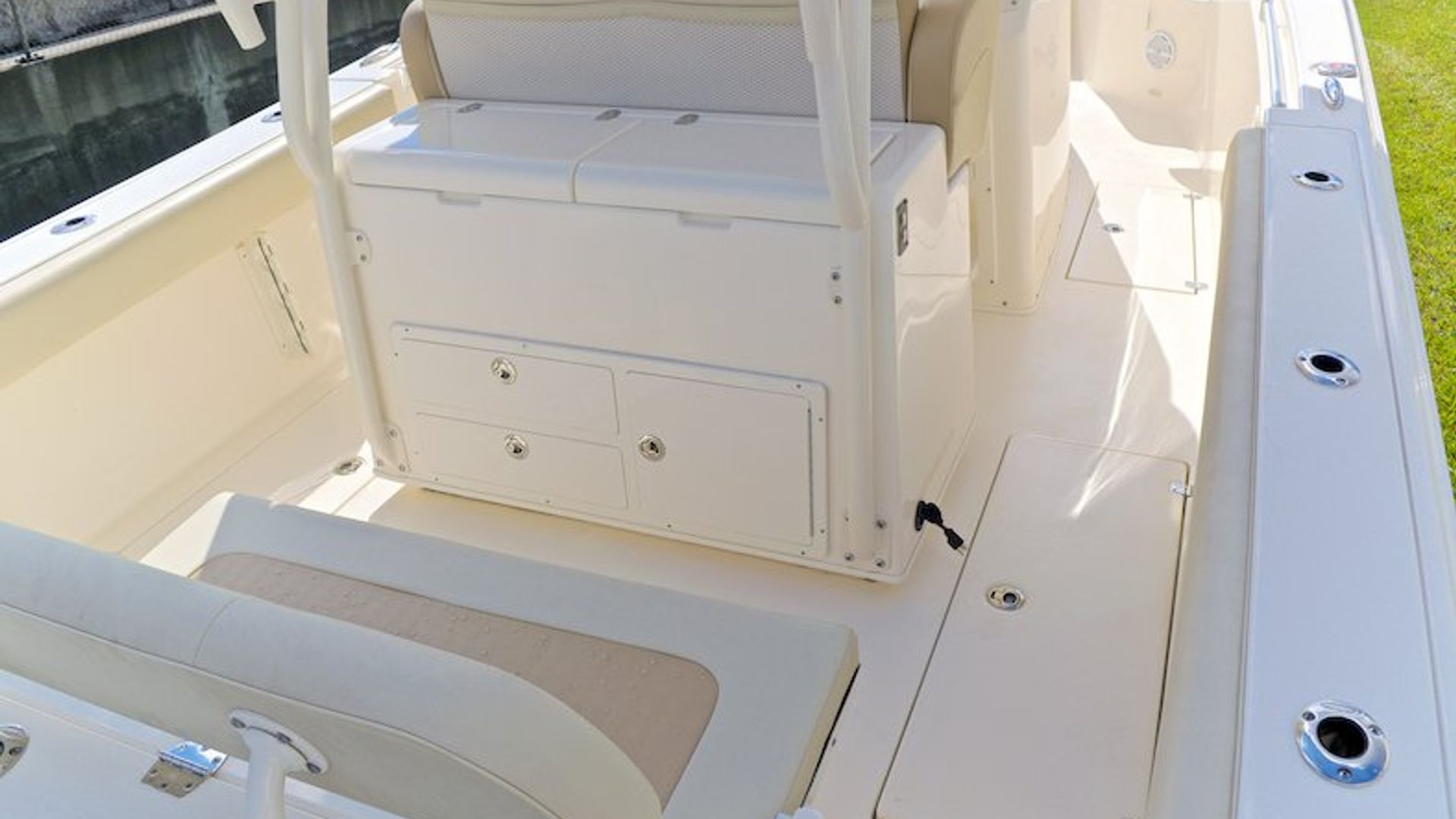 New 2015 Cobia 296 Center Console #N003 image 25