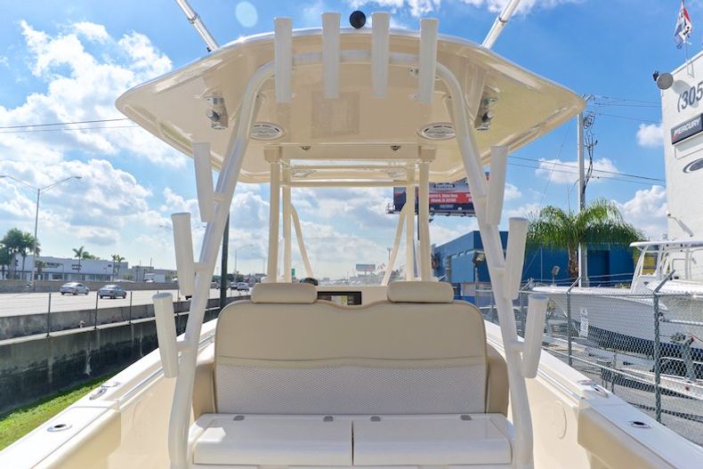 Thumbnail 20 for New 2015 Cobia 296 Center Console boat for sale in Vero Beach, FL