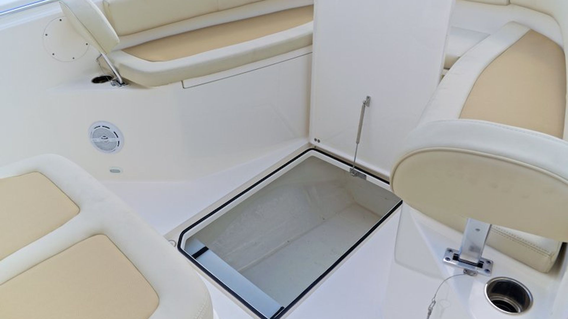 New 2015 Cobia 296 Center Console #N003 image 85