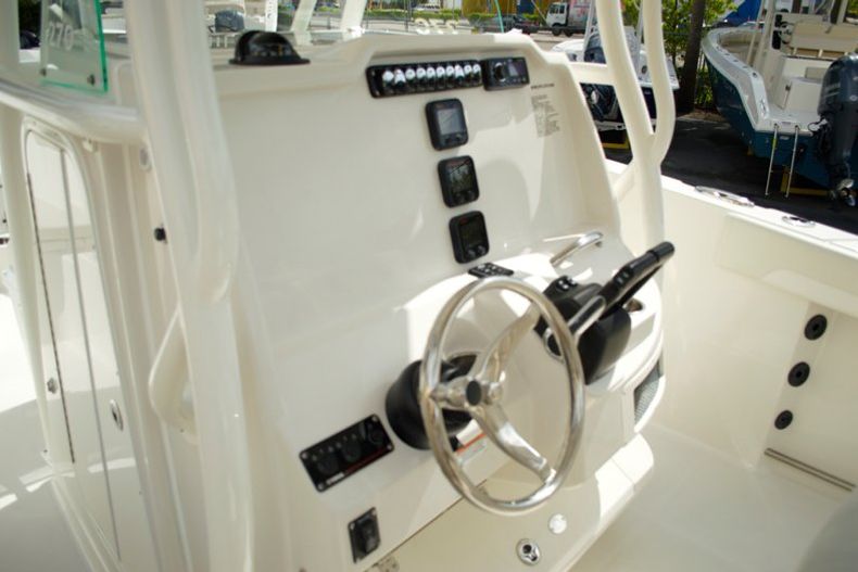 Thumbnail 14 for New 2015 Sailfish 270 CC Center Console boat for sale in West Palm Beach, FL