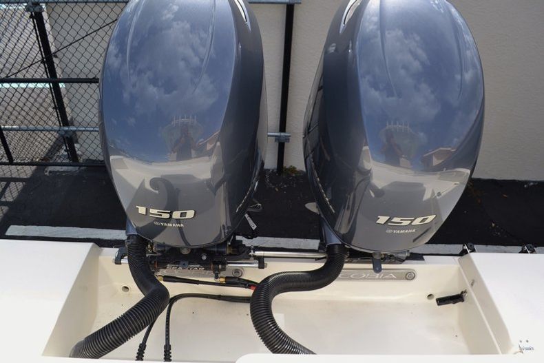 Thumbnail 27 for New 2015 Cobia 256 Center Console boat for sale in Vero Beach, FL