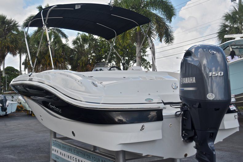 Thumbnail 7 for New 2017 Hurricane 203 SunDeck Sport OB boat for sale in West Palm Beach, FL