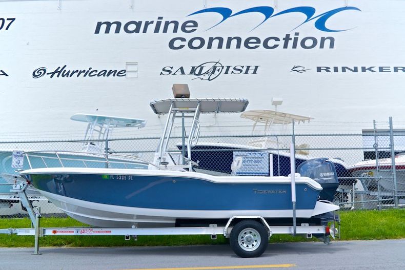 Used 2014 Tidewater 180 CC Adventure Center Console boat for sale in Miami, FL