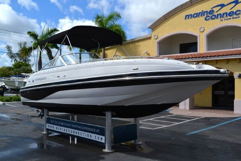 Thumbnail 1 for Used 2004 Starcraft Stardeck 2210 Aurora boat for sale in West Palm Beach, FL