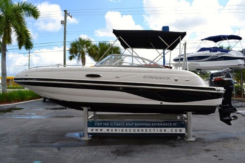 Thumbnail 8 for Used 2004 Starcraft Stardeck 2210 Aurora boat for sale in West Palm Beach, FL
