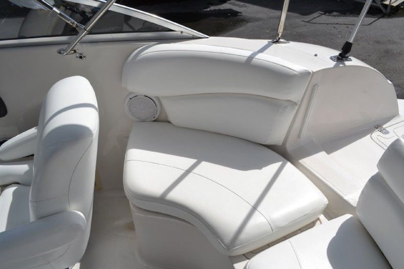 Thumbnail 32 for Used 2004 Starcraft Stardeck 2210 Aurora boat for sale in West Palm Beach, FL