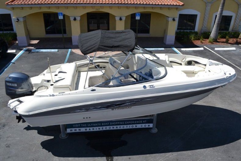 Thumbnail 86 for New 2013 Stingray 234 LR Outboard Bowrider boat for sale in West Palm Beach, FL