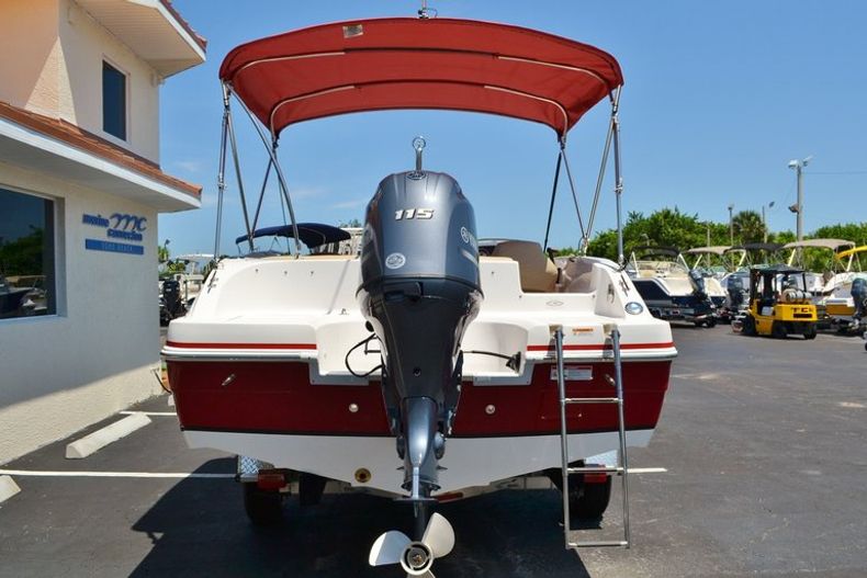 Thumbnail 5 for New 2014 Hurricane SunDeck Sport SS 188 OB boat for sale in West Palm Beach, FL