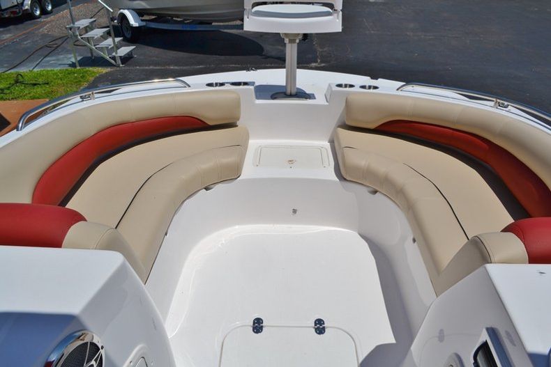 Thumbnail 13 for New 2014 Hurricane SunDeck Sport SS 188 OB boat for sale in West Palm Beach, FL