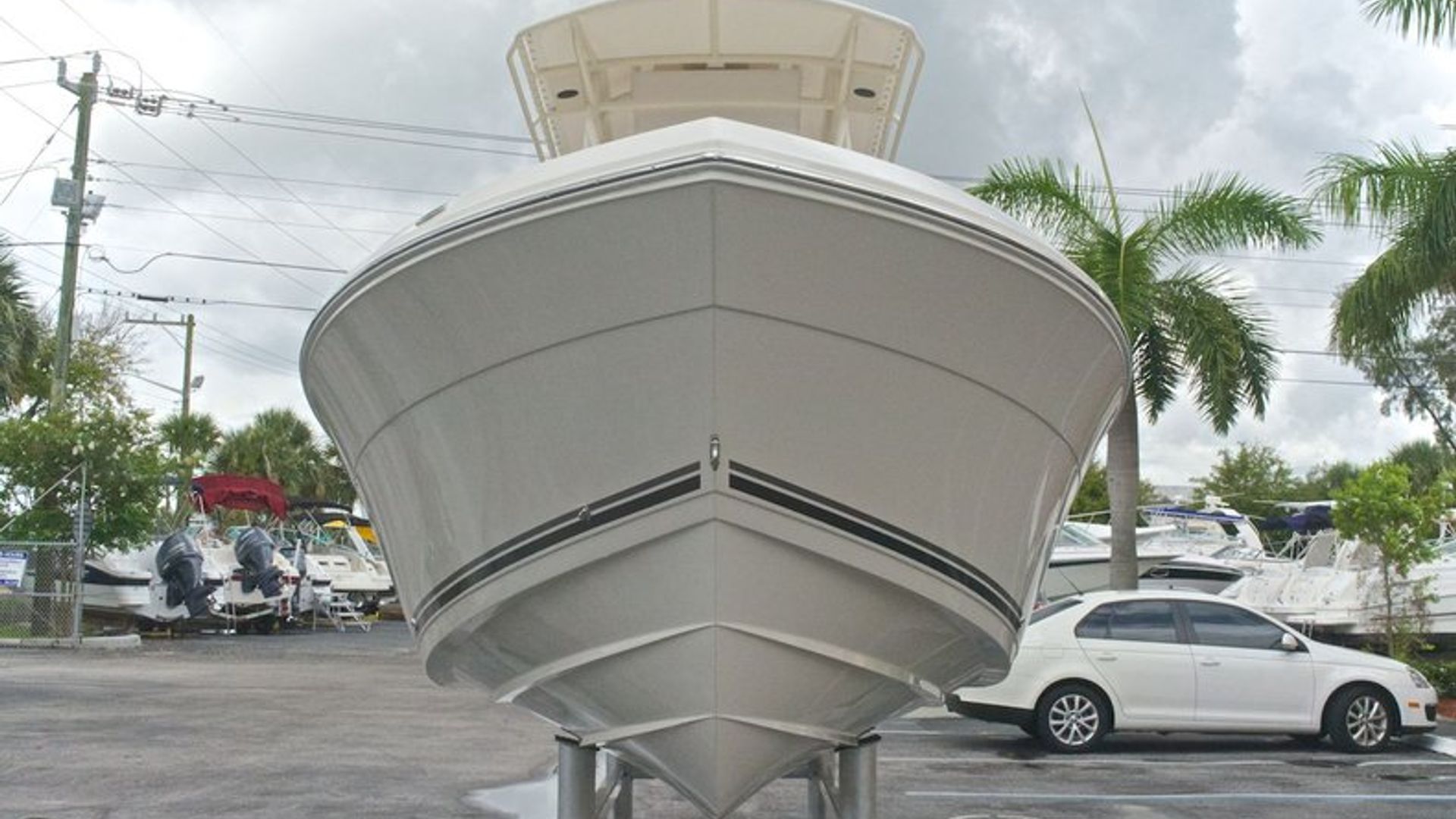 New 2013 Cobia 256 Center Console #K036 image 3