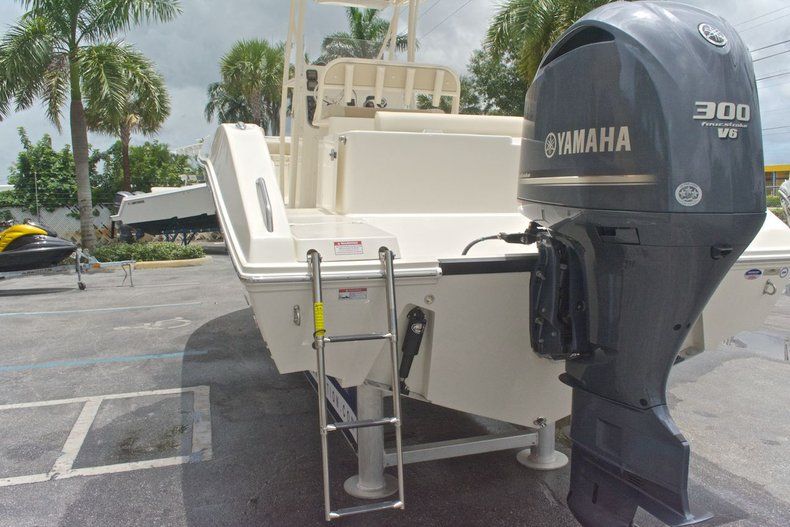 Thumbnail 14 for New 2013 Cobia 256 Center Console boat for sale in West Palm Beach, FL