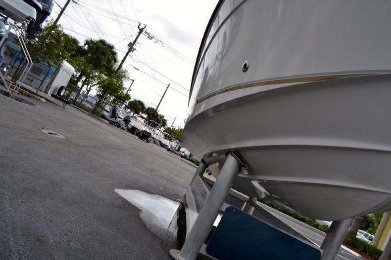 Thumbnail 3 for Used 2005 Seaswirl 2101 Dual Console OB boat for sale in West Palm Beach, FL