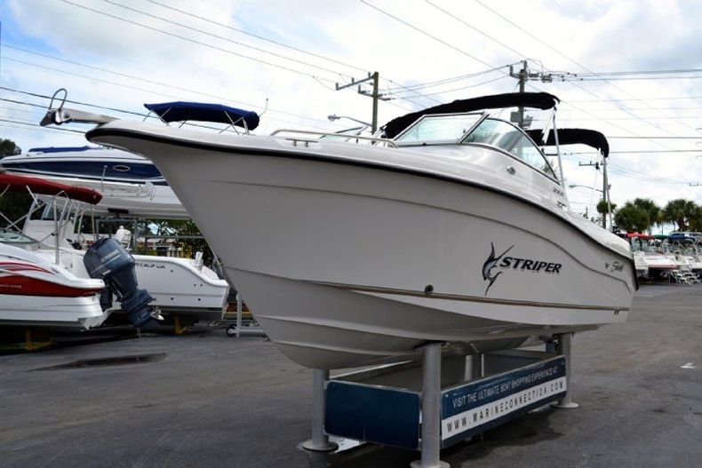 Thumbnail 15 for Used 2005 Seaswirl 2101 Dual Console OB boat for sale in West Palm Beach, FL