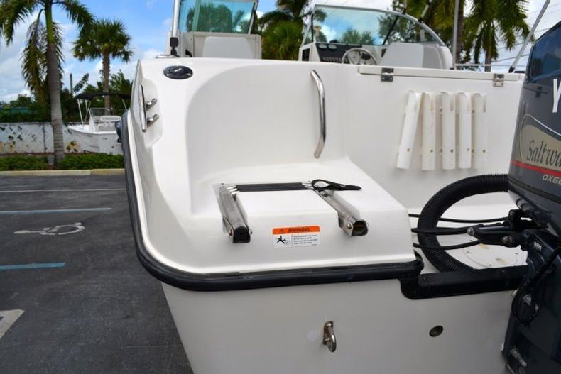 Thumbnail 29 for Used 2005 Seaswirl 2101 Dual Console OB boat for sale in West Palm Beach, FL