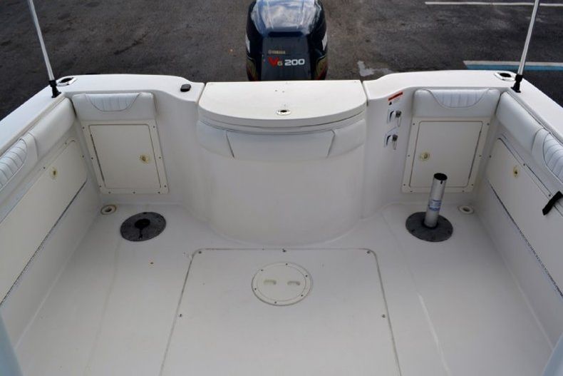 Thumbnail 39 for Used 2005 Seaswirl 2101 Dual Console OB boat for sale in West Palm Beach, FL
