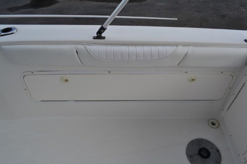Thumbnail 46 for Used 2005 Seaswirl 2101 Dual Console OB boat for sale in West Palm Beach, FL