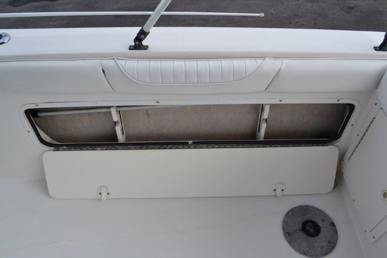 Thumbnail 47 for Used 2005 Seaswirl 2101 Dual Console OB boat for sale in West Palm Beach, FL