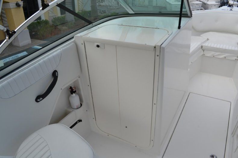 Thumbnail 55 for Used 2005 Seaswirl 2101 Dual Console OB boat for sale in West Palm Beach, FL