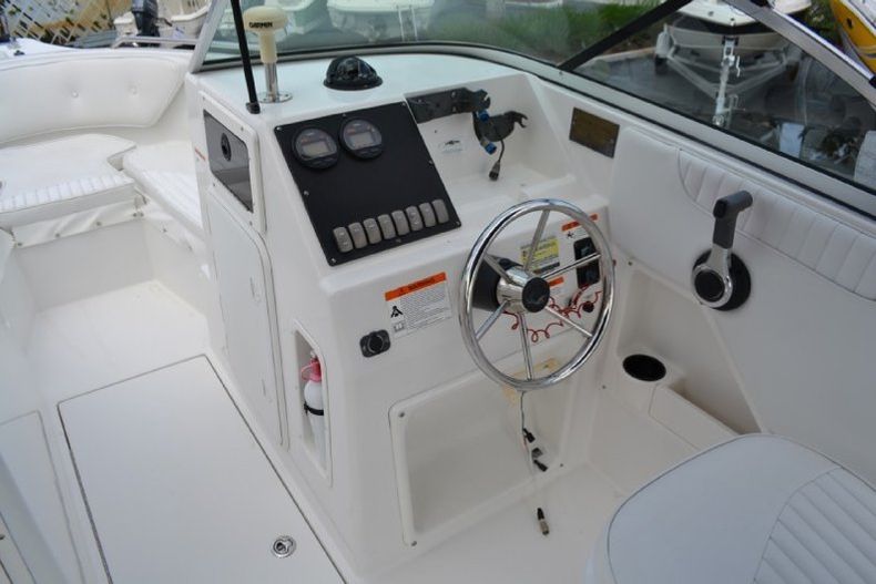 Thumbnail 58 for Used 2005 Seaswirl 2101 Dual Console OB boat for sale in West Palm Beach, FL